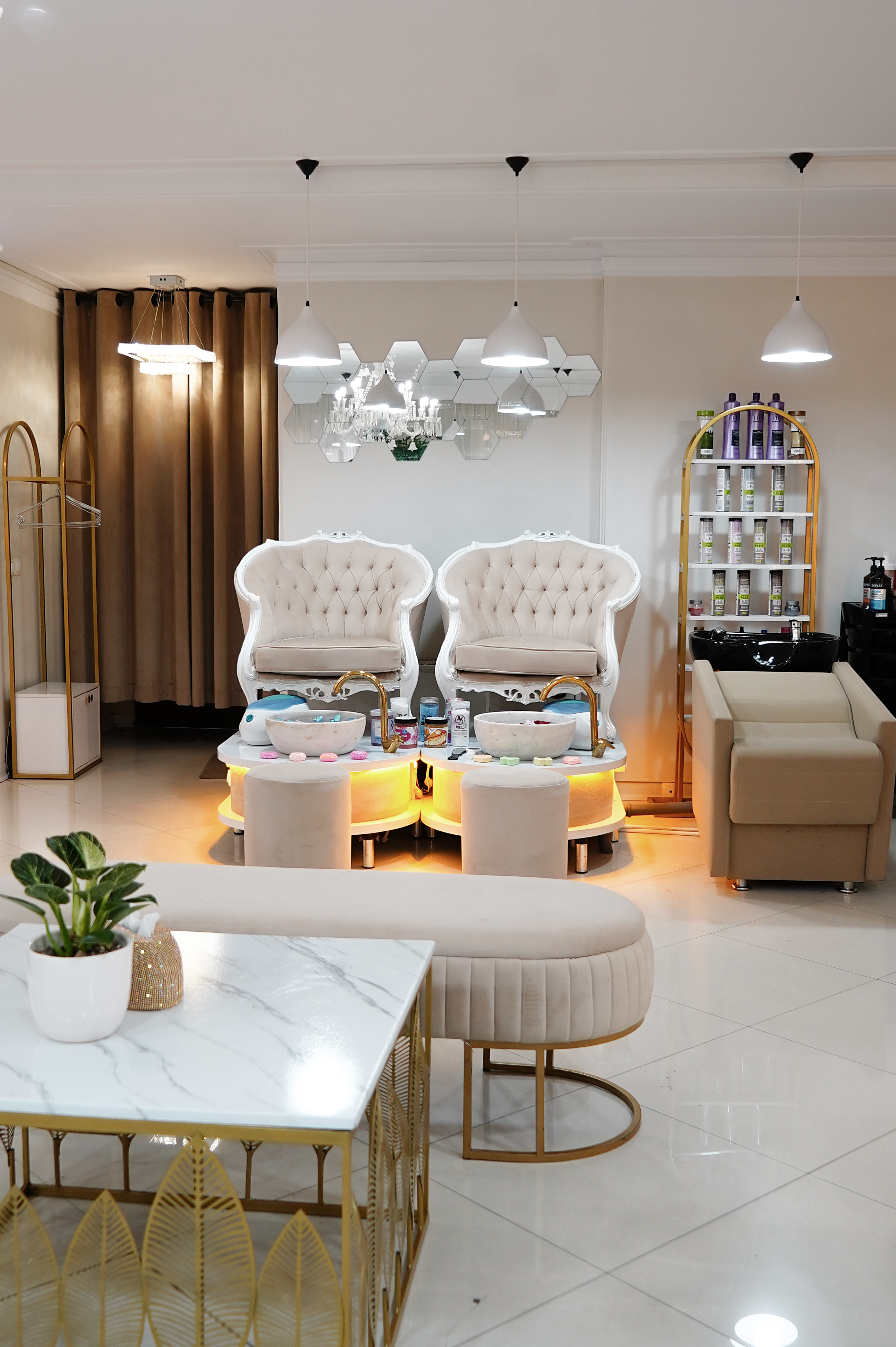 M8 Beauty Center