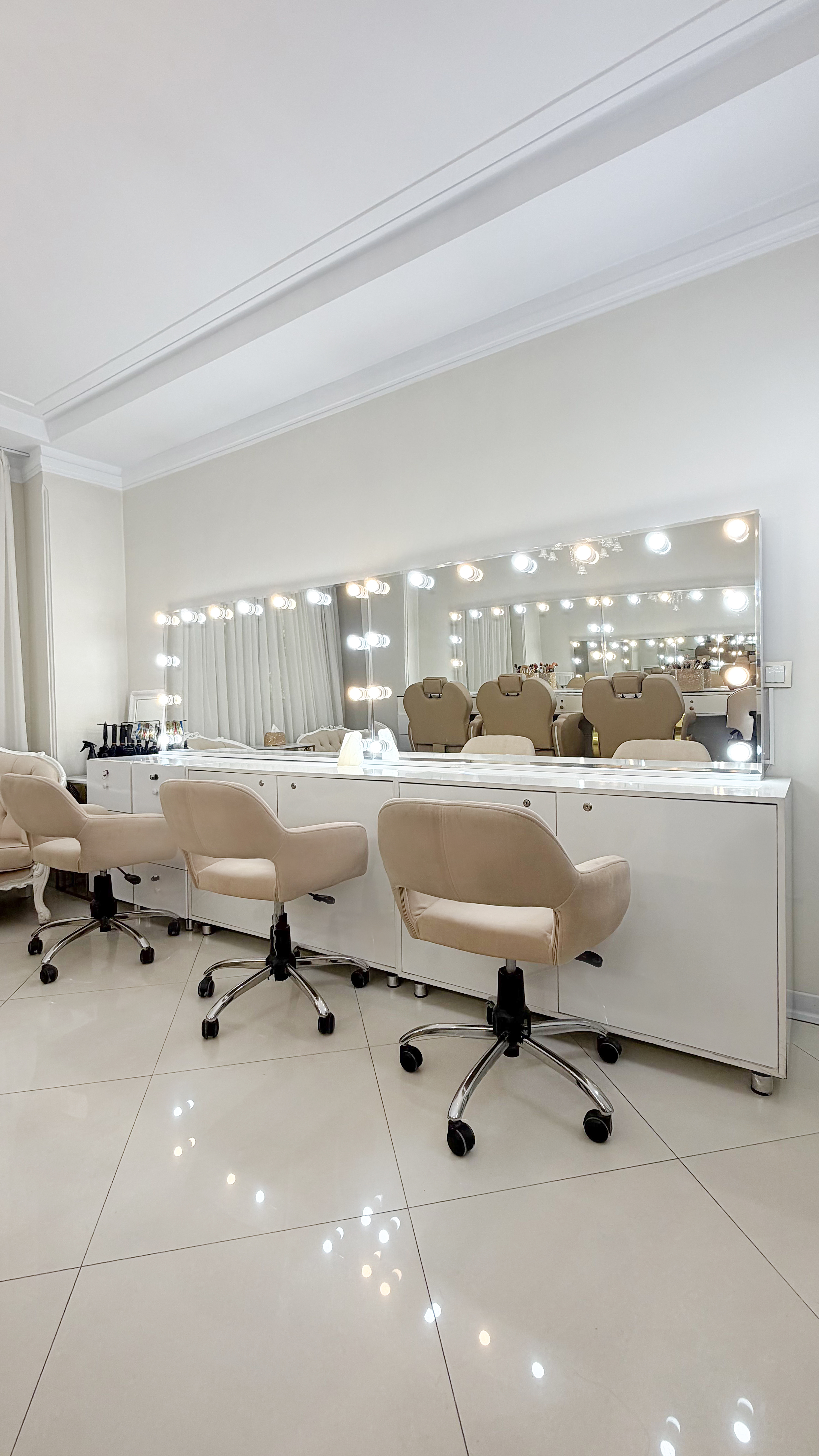 M8 Beauty Center